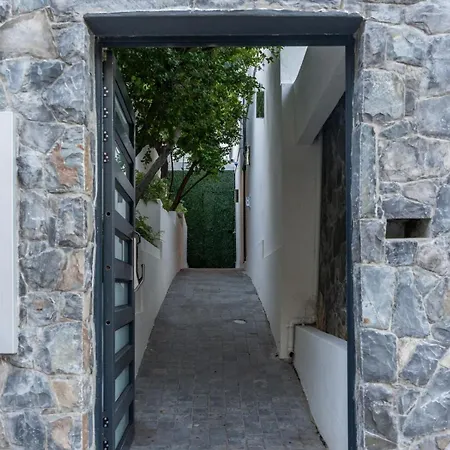 The Lookout - Panoramic 4 Bedroom House With Free Wifi And Pool-2